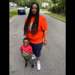 Meet your Posher, Danielle